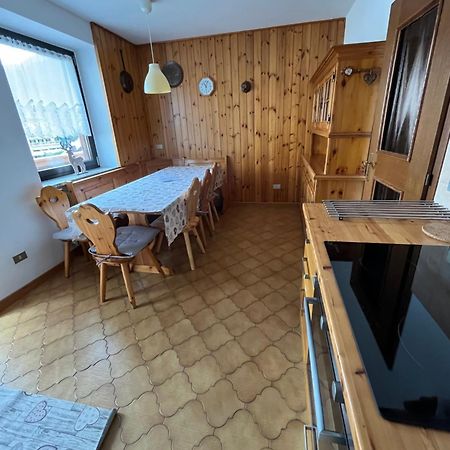 Casa Marina Appartement Malè Buitenkant foto