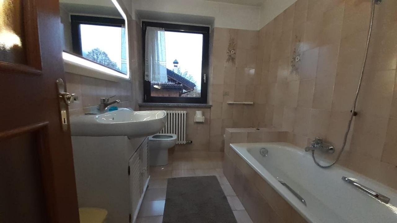 Casa Marina Appartement Malè Buitenkant foto