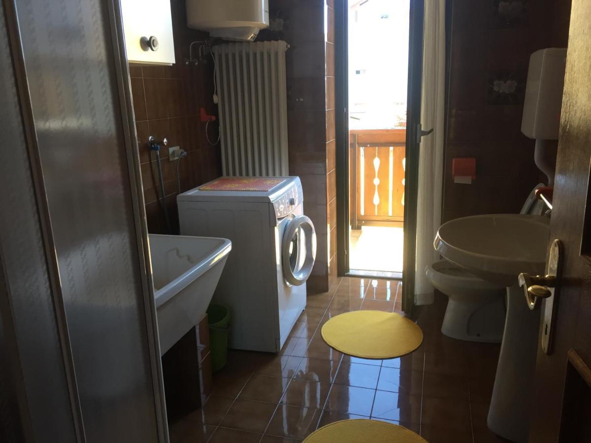 Casa Marina Appartement Malè Buitenkant foto