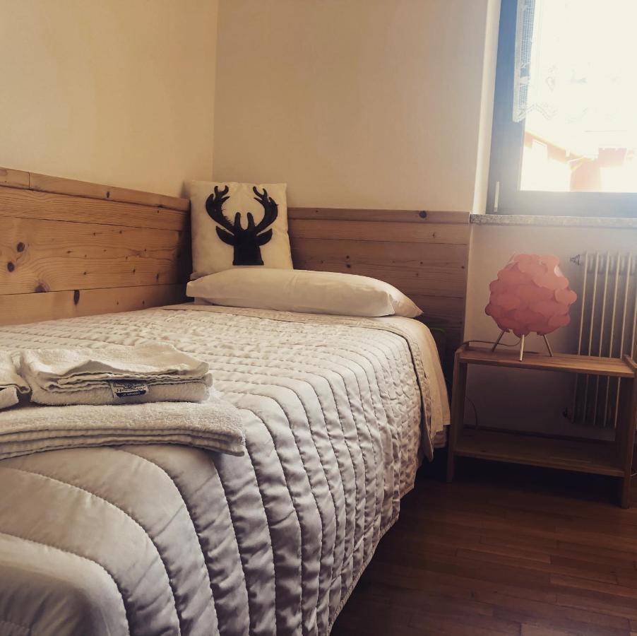 Casa Marina Appartement Malè Buitenkant foto